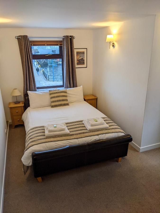 Ferry Inn Stromness Luaran gambar