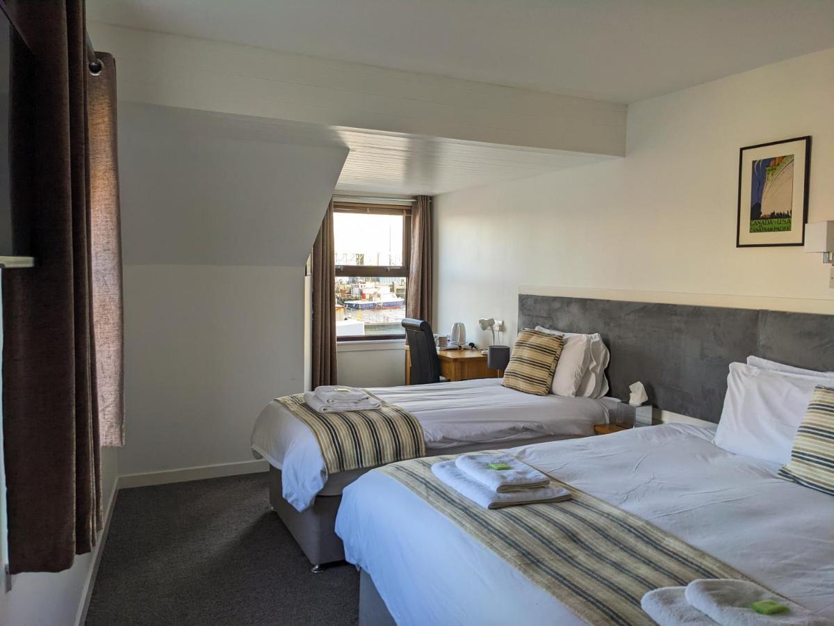 Ferry Inn Stromness Luaran gambar
