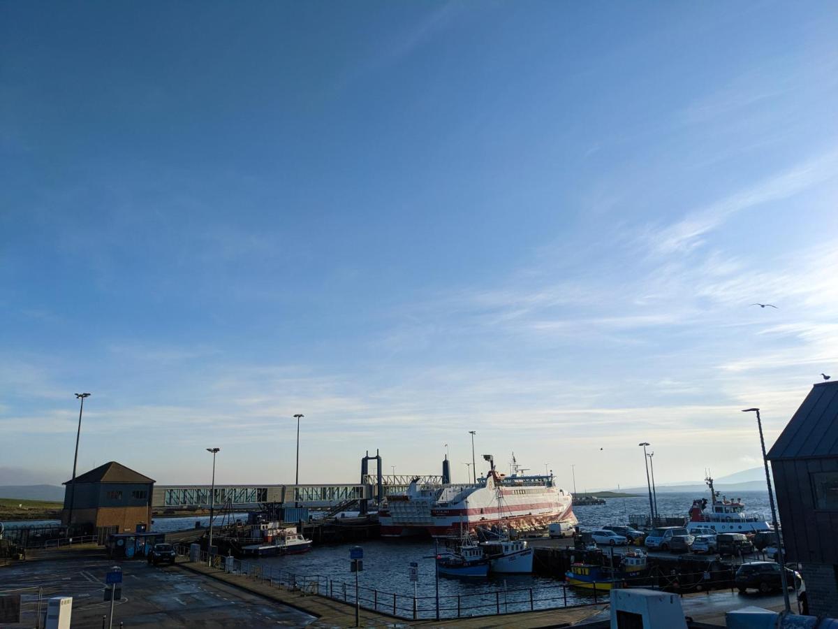 Ferry Inn Stromness Luaran gambar